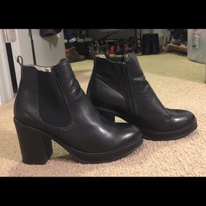 Bull Boxer Black Booties